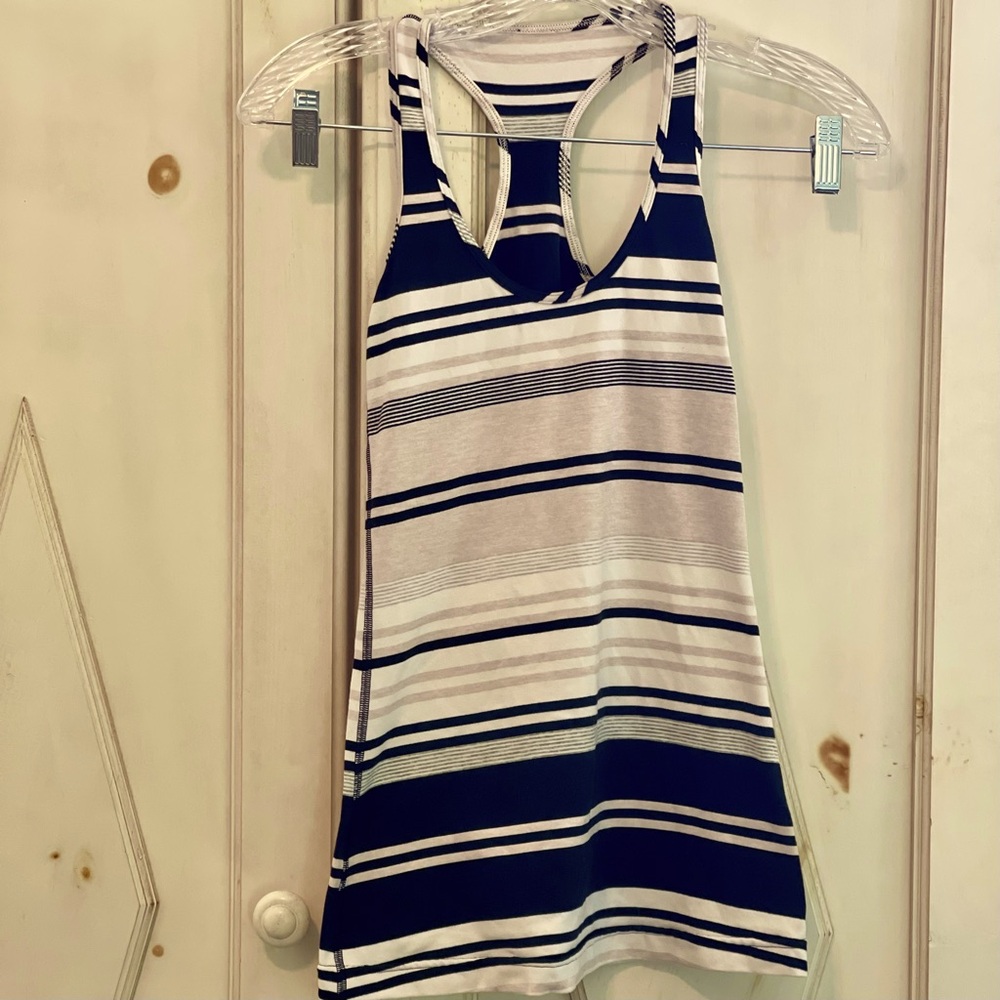 Lululemon Racerback Tank Top Groovy Stripe Static Wave Dune Size X-Small
No tag